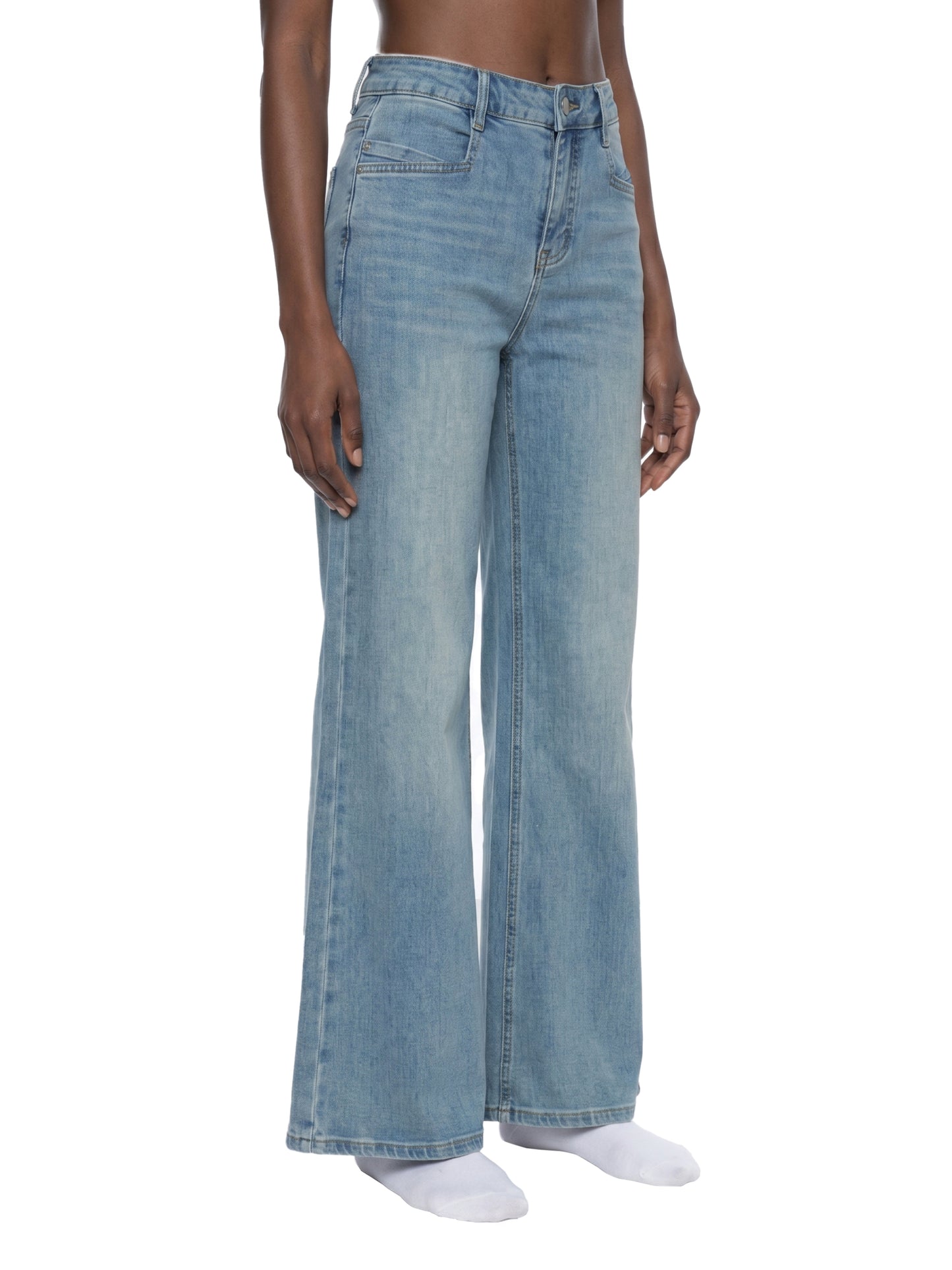 Women's.Vintage Wash Flared Leg Jeans